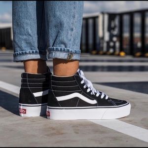 SOLD- Vans Sk8-Hi Platform 2 Black